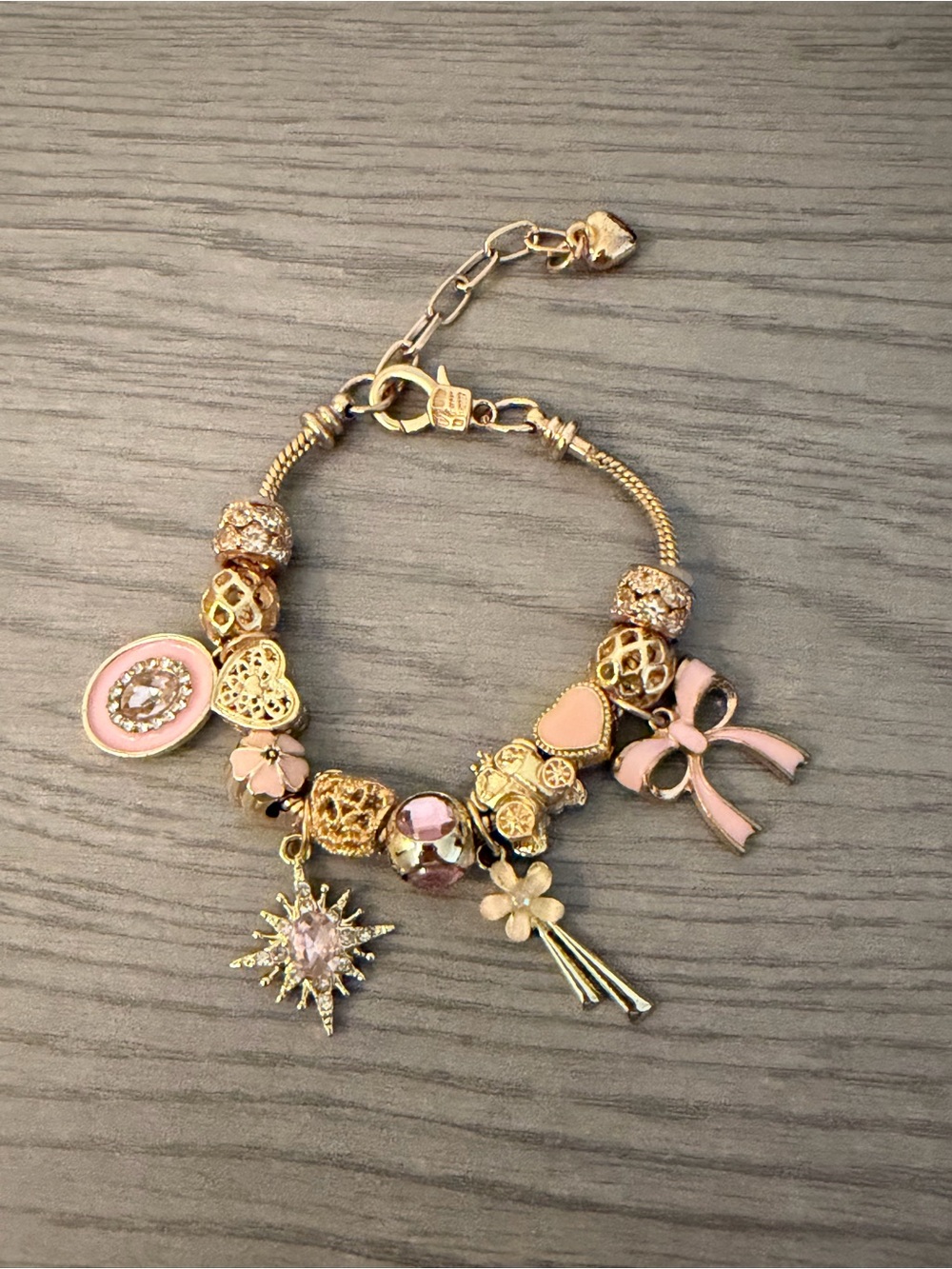 Gold Tone Pink Charm Bracelet Rhinestone Bow Heart New